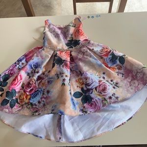 Girls dress